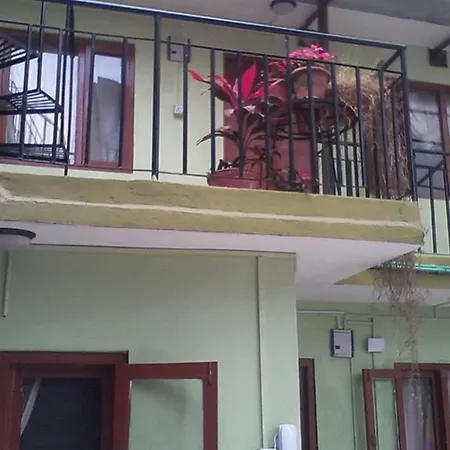 Hotel Sisters Home-3